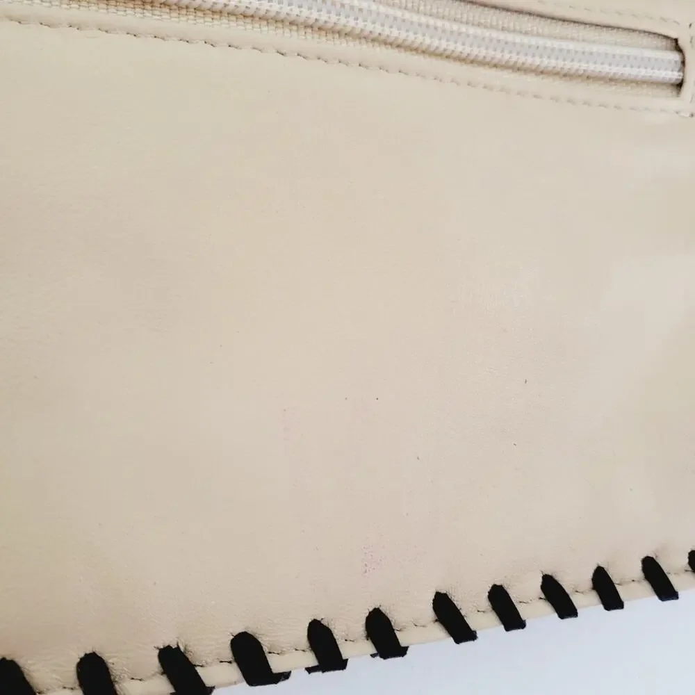Small clutch / pocketbook / purse with wrist ring